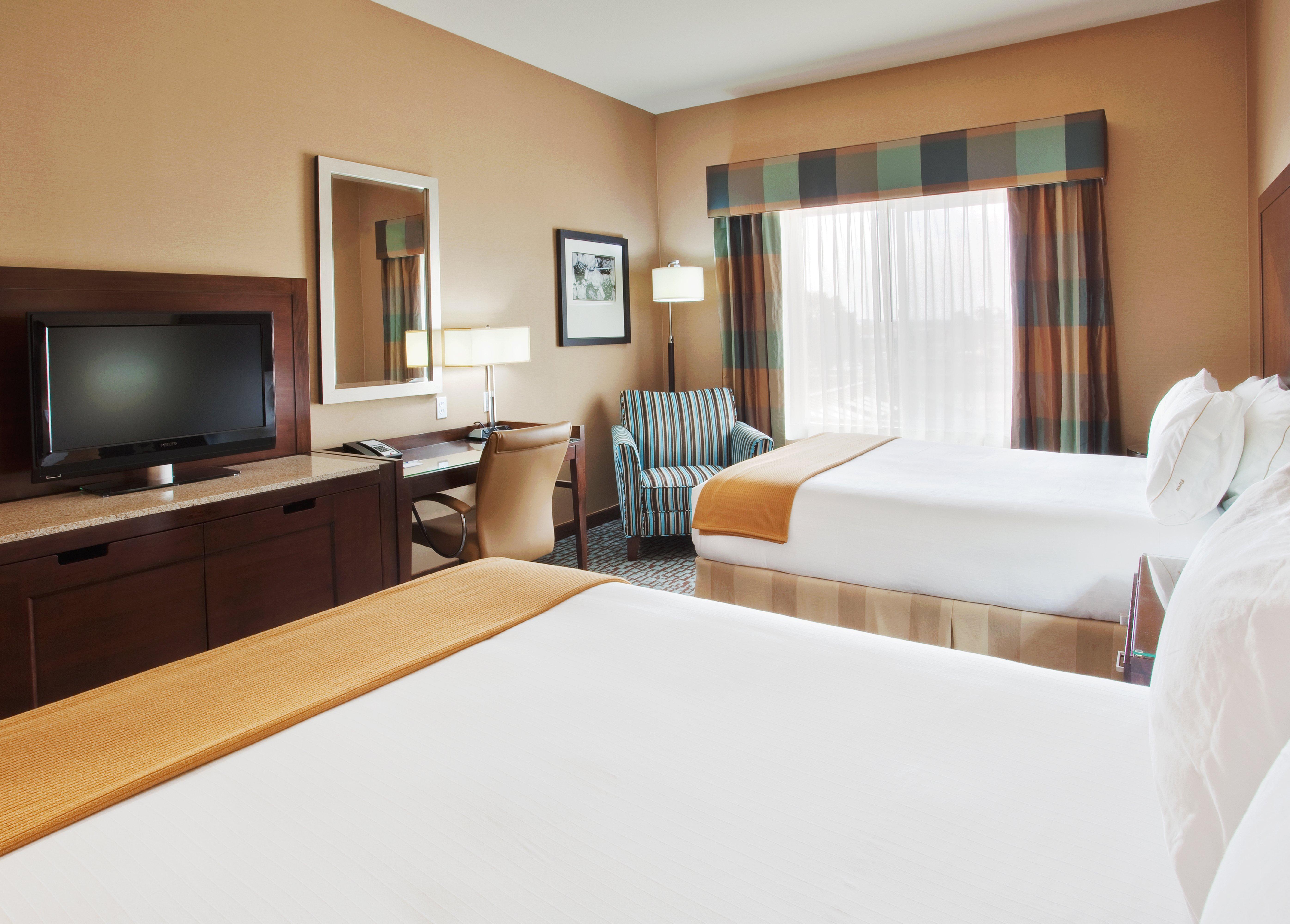Holiday Inn Express & Suites Salinas By Ihg Exterior photo